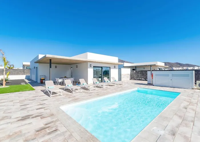 Villa Malvasia By *